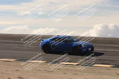 media/Jan-04-2026-SCCA SD (Sun) [[defc442887]]/4-Novice Group/Session 2 Bowl Speed Pans/